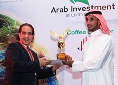 Mohammed Kateeb, Path Solutions’ group chairman & CEO receiving the award from Sheikh Butti Bin Suhail Al Maktoum, chairman of Royal Emirates Group at the closing ceremony of the 4th Annual Arab Investment Summit 2013